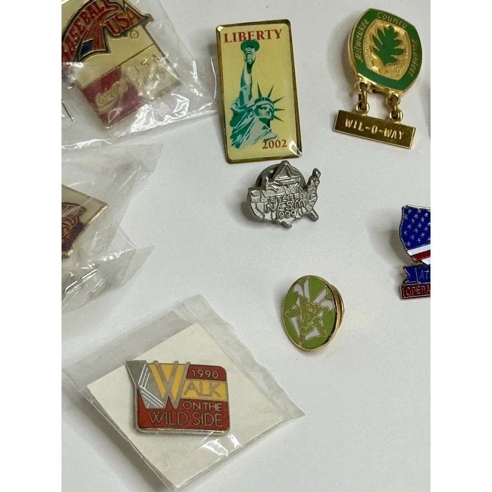 Vintage Lot Of 17 Hat Cap Lapel Pins US Flag Baseball‎ Secret Service Pinback
